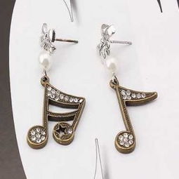 義烏批發新風尚 200件起批，混批靈活——奔力飾品廠開啟美發飾品批發新篇章